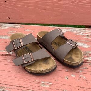 Birkenstock Unisex Arizona Two-Strap Buckle Slide Footbed Sandal